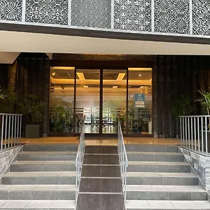 大阪难波奏饭店 3* 大阪